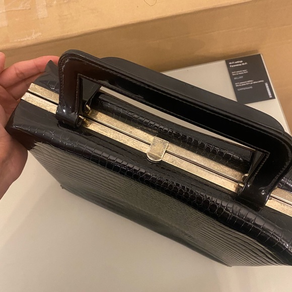 Beautiful Vintage Purse or Carrying Case - Picture 3 of 5